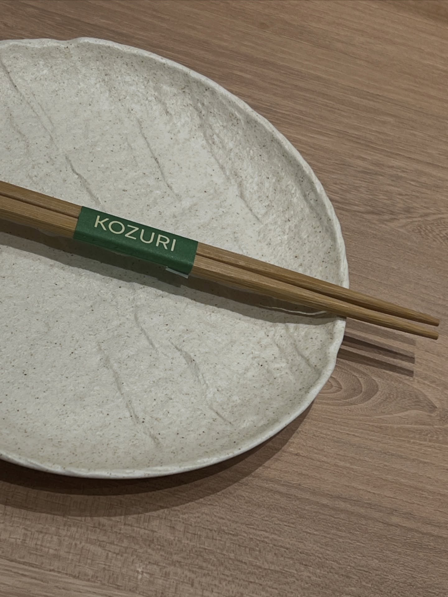 มิ้นท์ - รัญชน์รวี เอื้อกูลวราวัตร