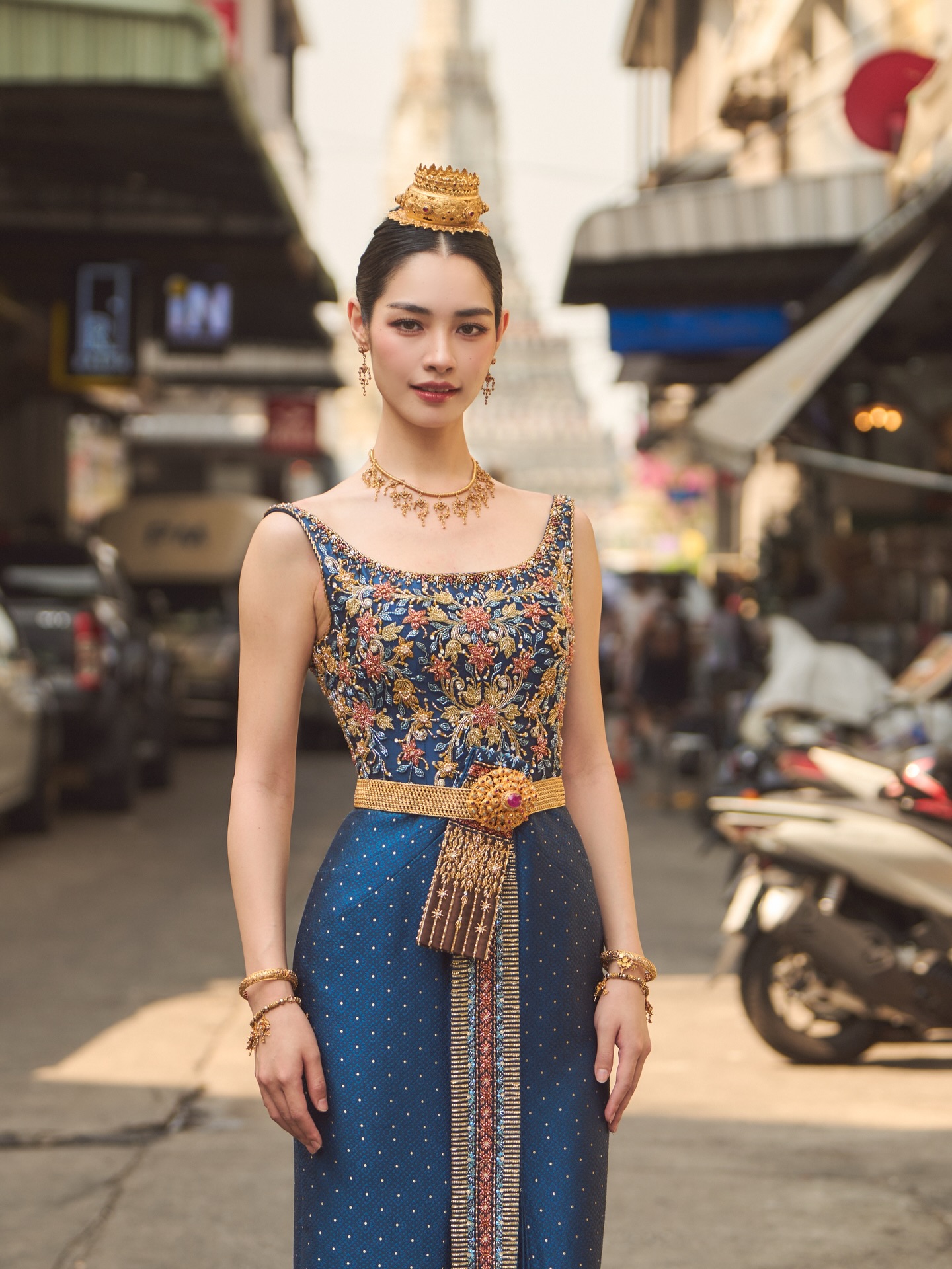 มิ้นท์ - รัญชน์รวี เอื้อกูลวราวัตร