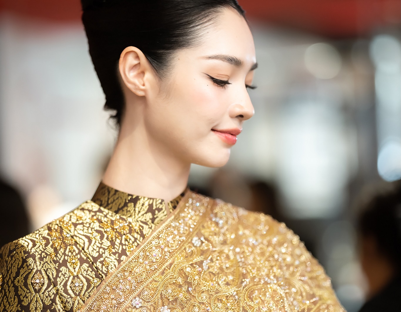 มิ้นท์ - รัญชน์รวี เอื้อกูลวราวัตร