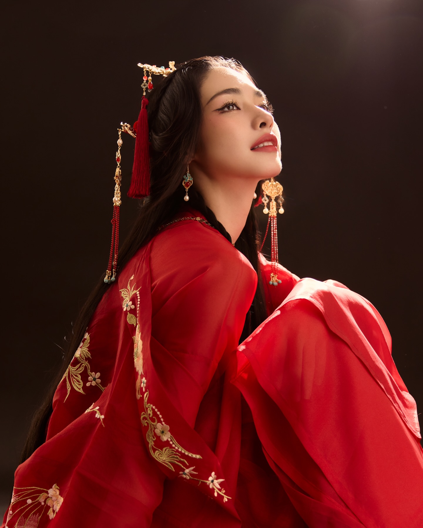 มิ้นท์ - รัญชน์รวี เอื้อกูลวราวัตร