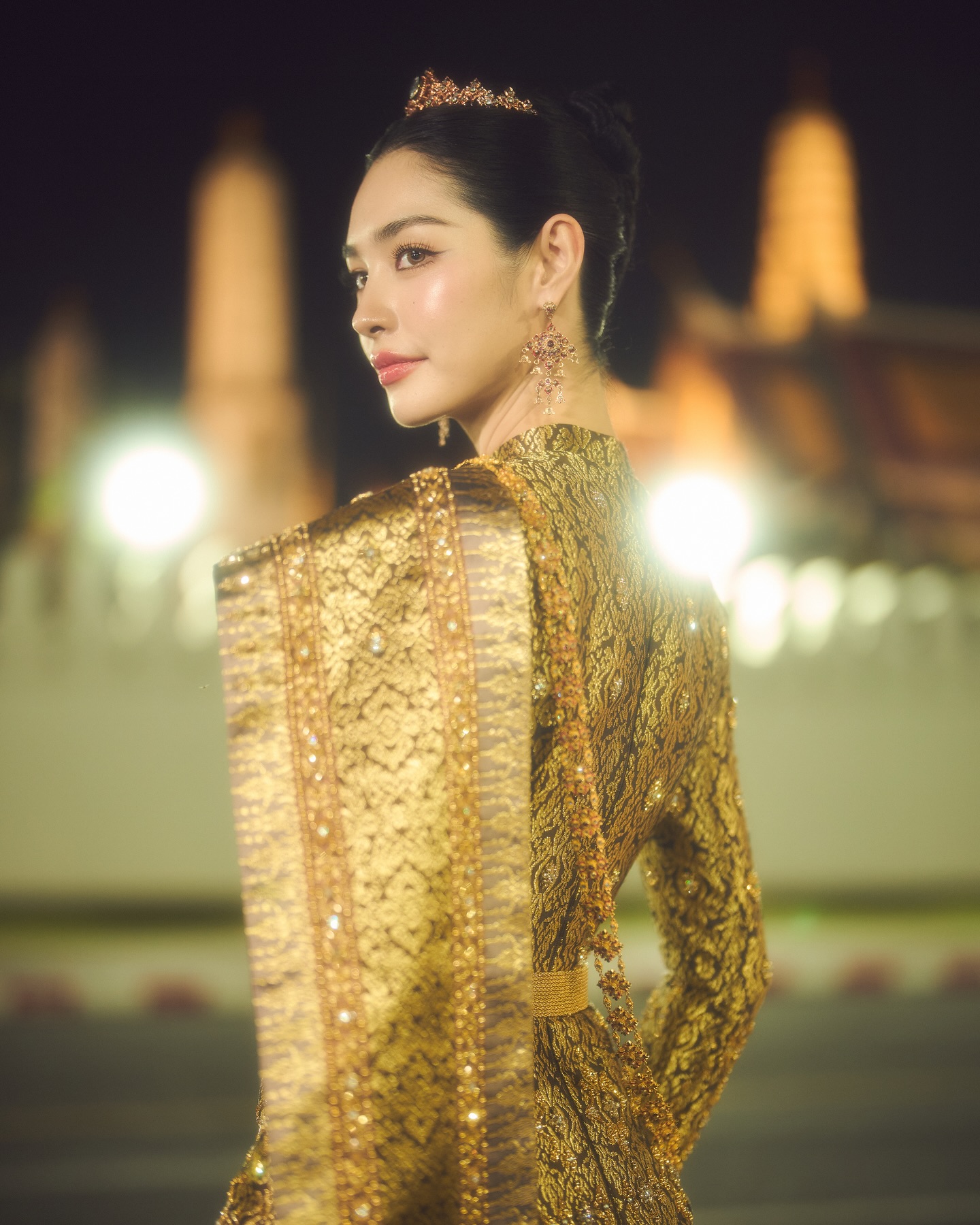 มิ้นท์ - รัญชน์รวี เอื้อกูลวราวัตร