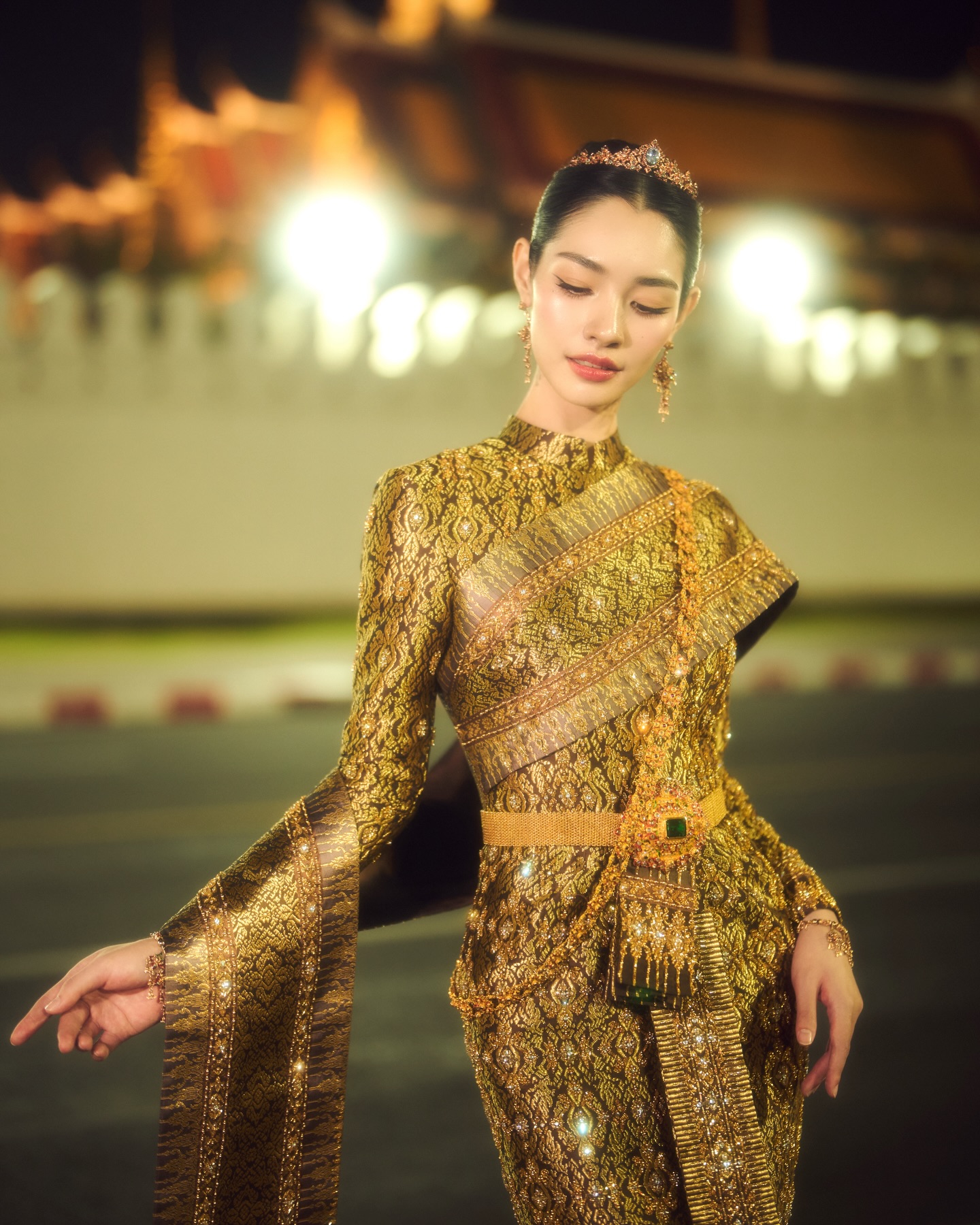 มิ้นท์ - รัญชน์รวี เอื้อกูลวราวัตร