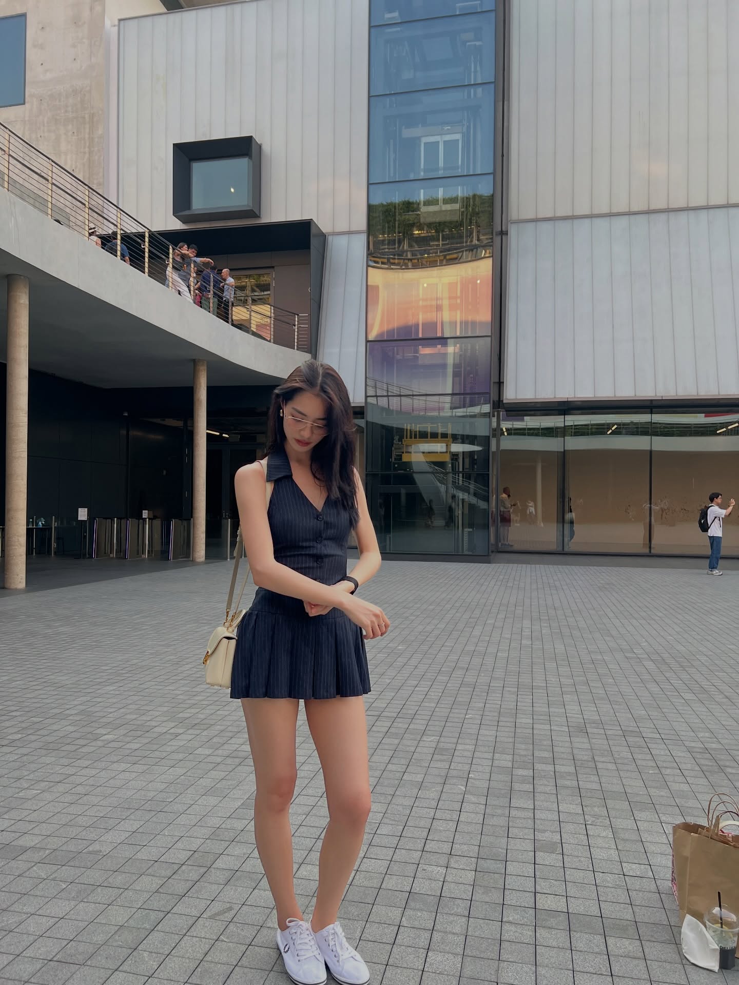 มิ้นท์ - รัญชน์รวี เอื้อกูลวราวัตร