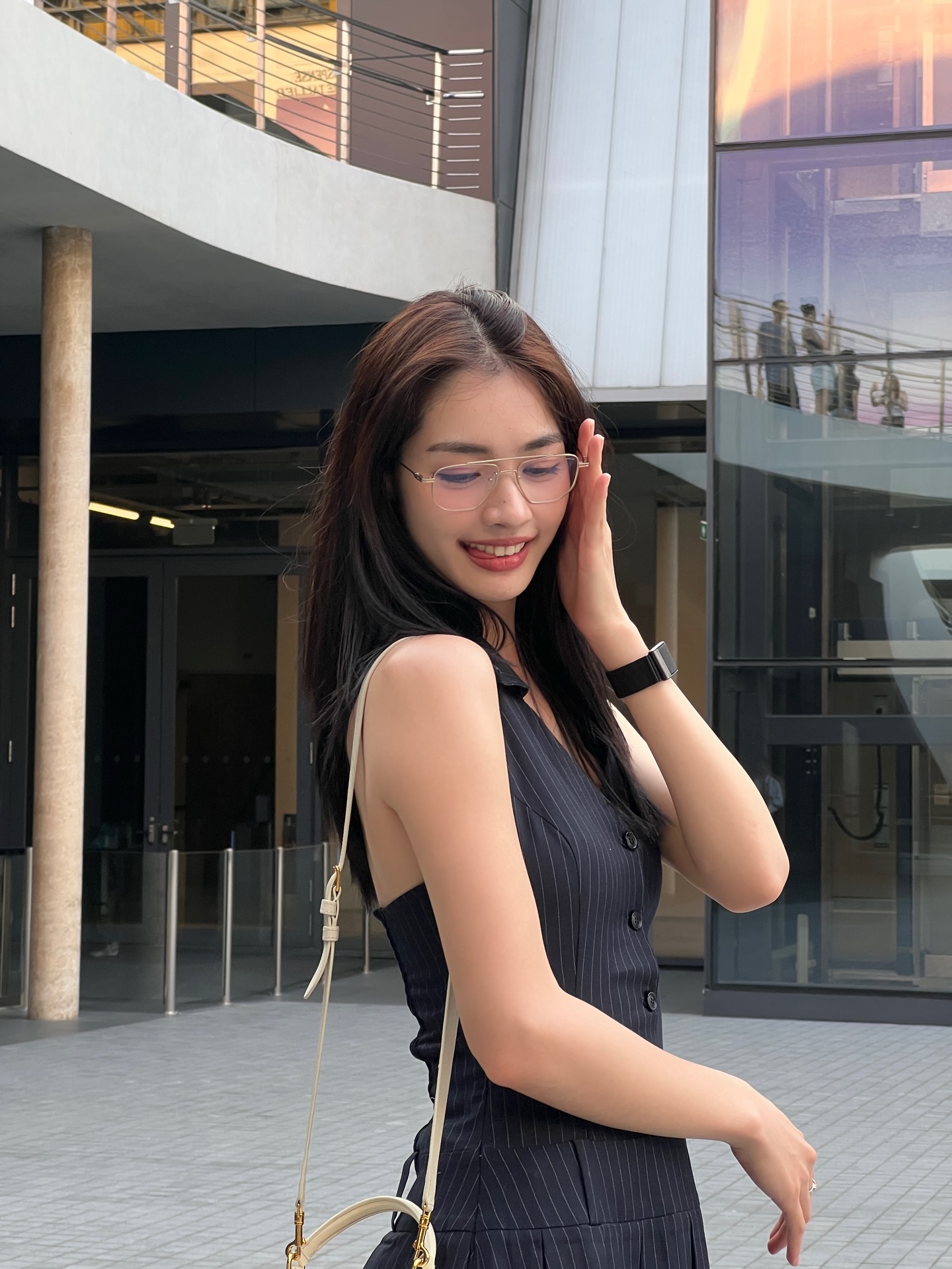 มิ้นท์ - รัญชน์รวี เอื้อกูลวราวัตร