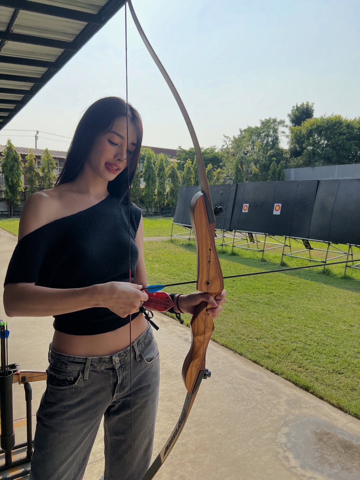 มิ้นท์ - รัญชน์รวี เอื้อกูลวราวัตร