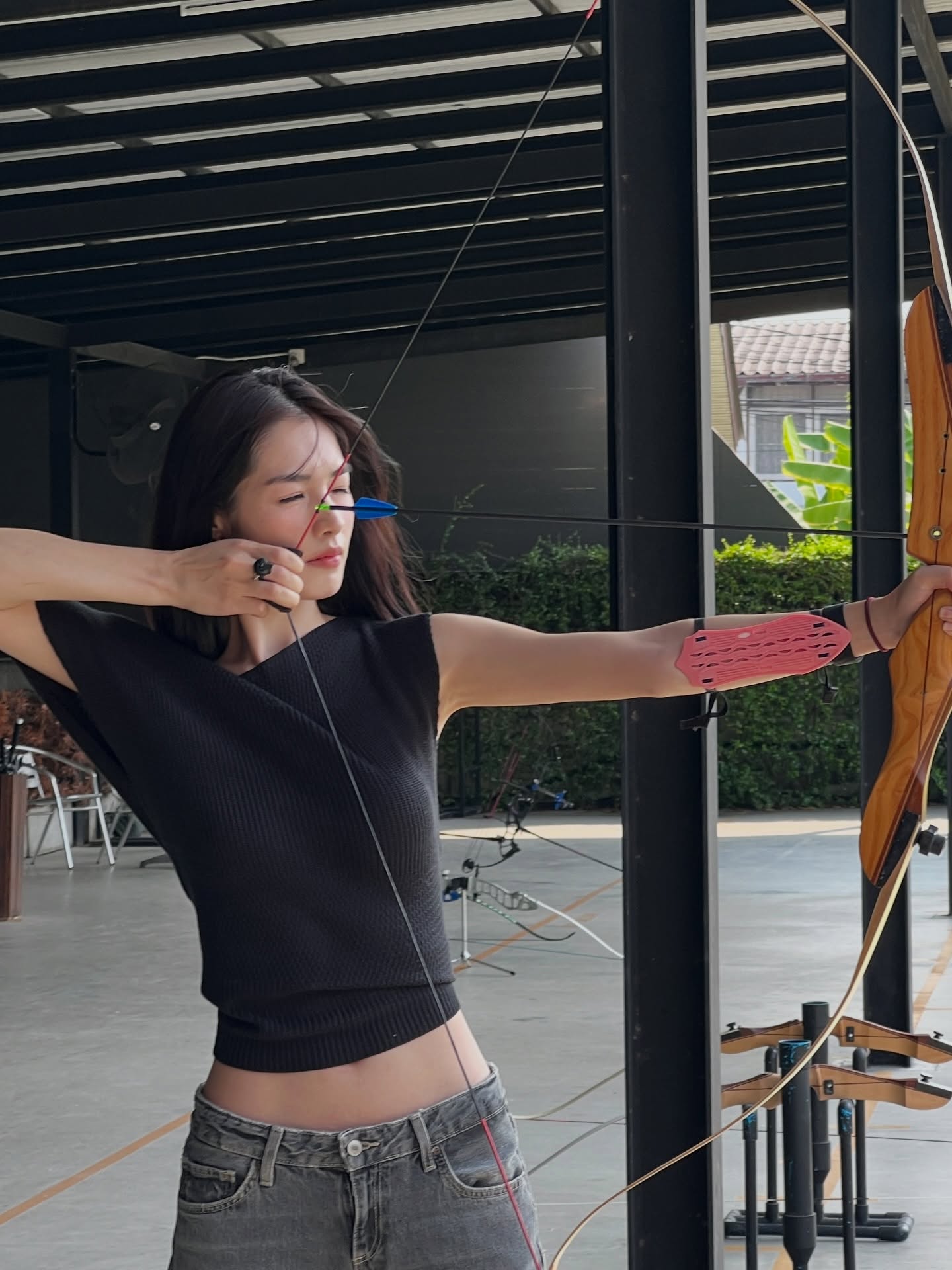 มิ้นท์ - รัญชน์รวี เอื้อกูลวราวัตร