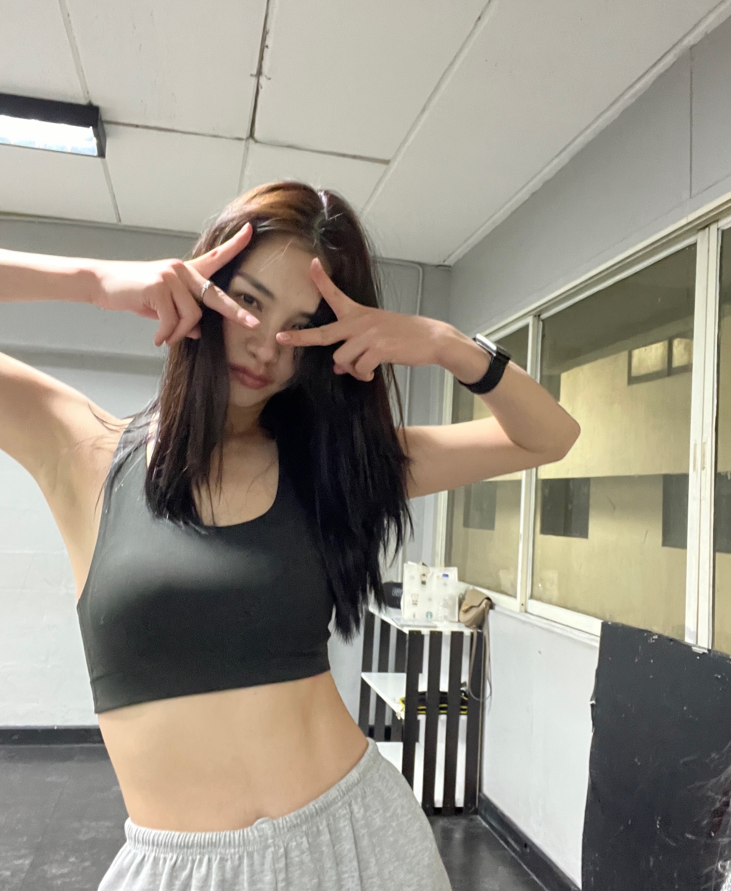 มิ้นท์ - รัญชน์รวี เอื้อกูลวราวัตร