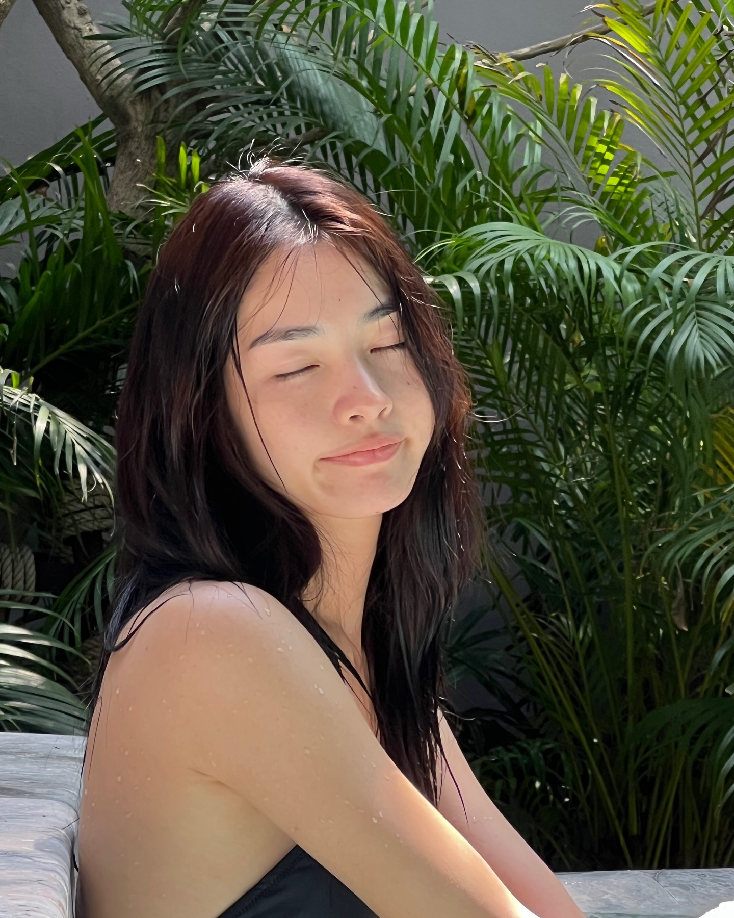 มิ้นท์ - รัญชน์รวี เอื้อกูลวราวัตร