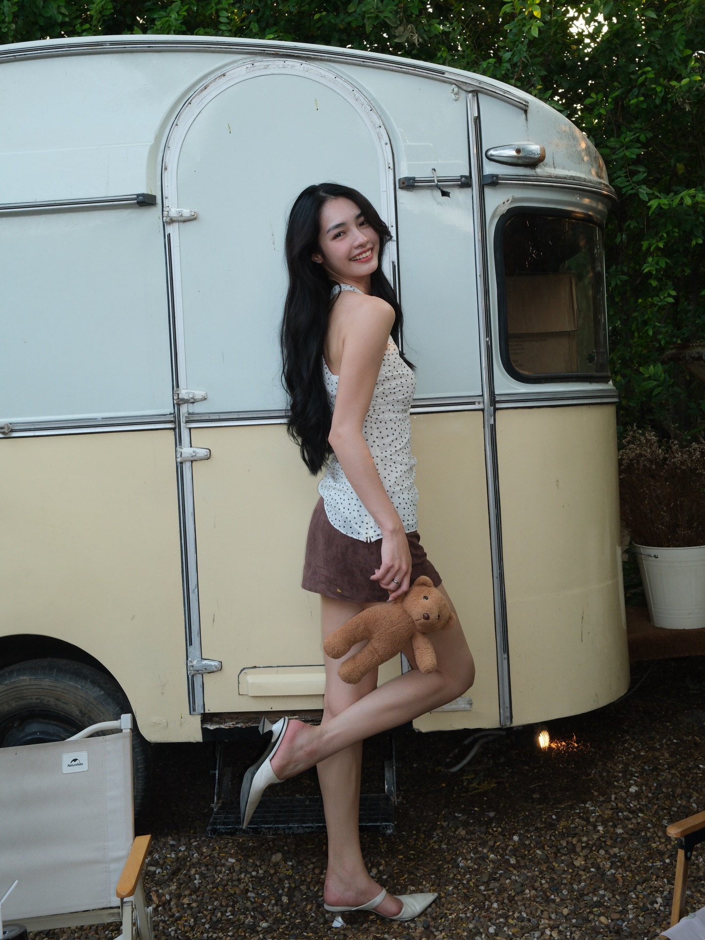 มิ้นท์ - รัญชน์รวี เอื้อกูลวราวัตร