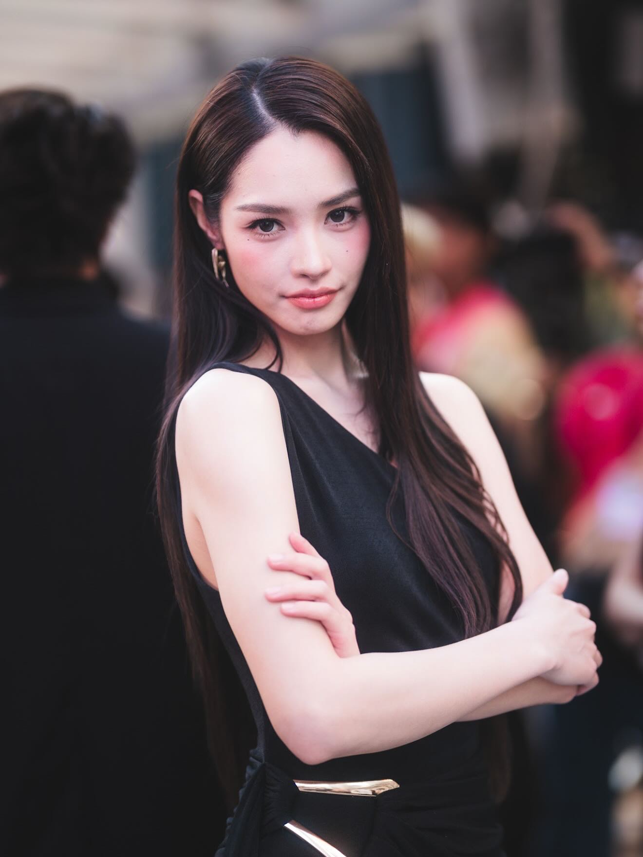 มิ้นท์ - รัญชน์รวี เอื้อกูลวราวัตร