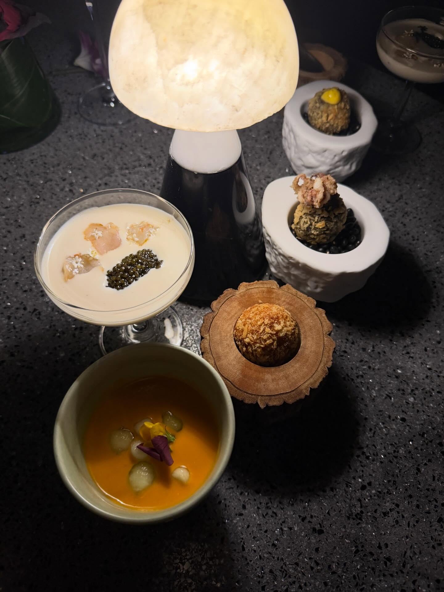 มิ้นท์ - รัญชน์รวี เอื้อกูลวราวัตร