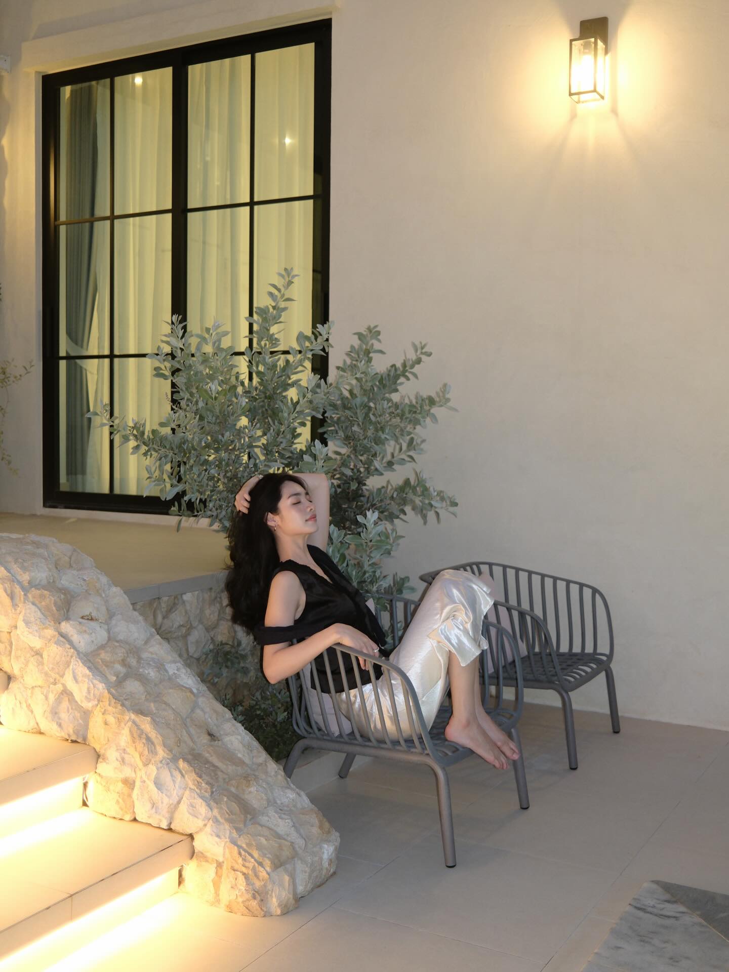 มิ้นท์ - รัญชน์รวี เอื้อกูลวราวัตร