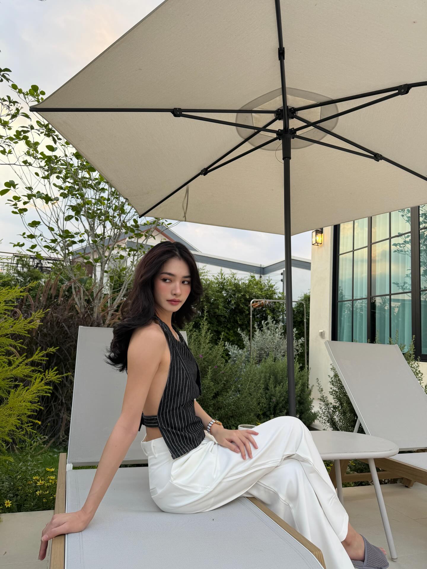 มิ้นท์ - รัญชน์รวี เอื้อกูลวราวัตร