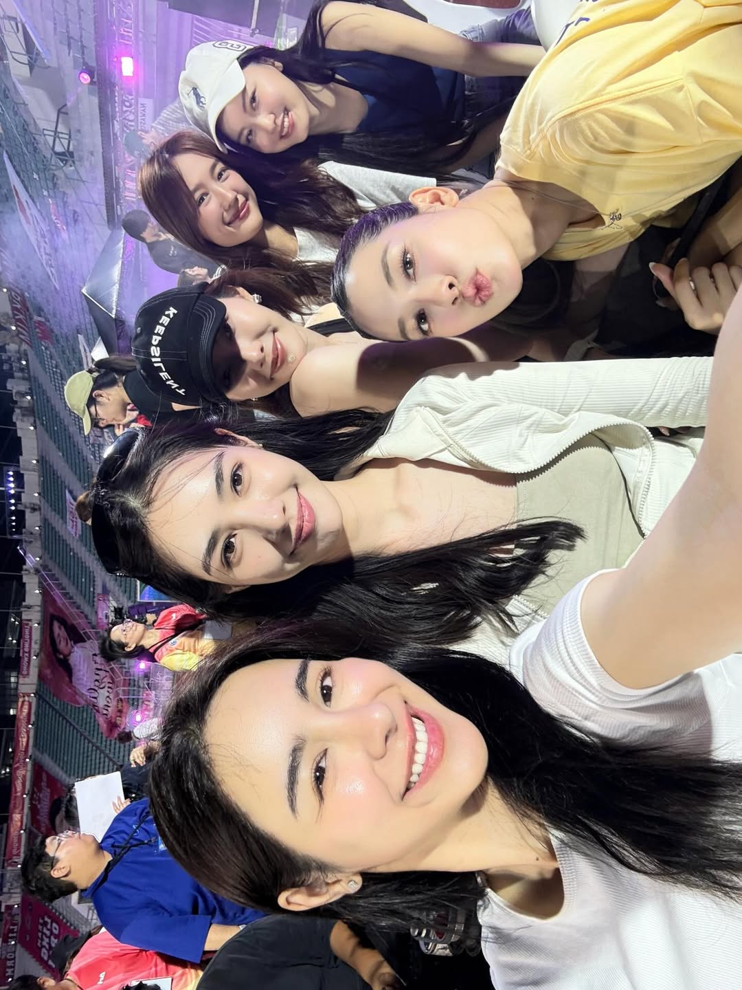 มิ้นท์ - รัญชน์รวี เอื้อกูลวราวัตร