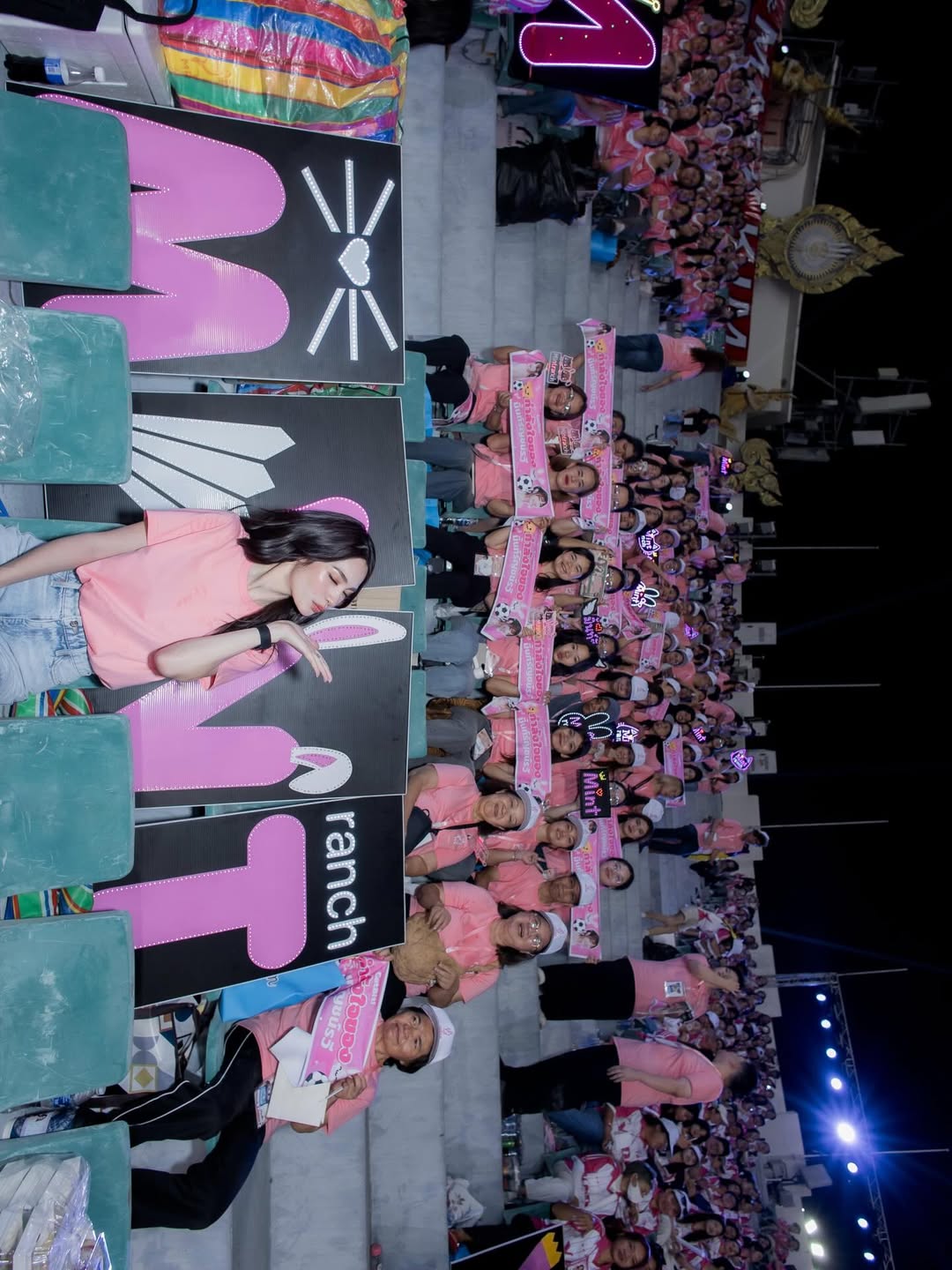 มิ้นท์ - รัญชน์รวี เอื้อกูลวราวัตร