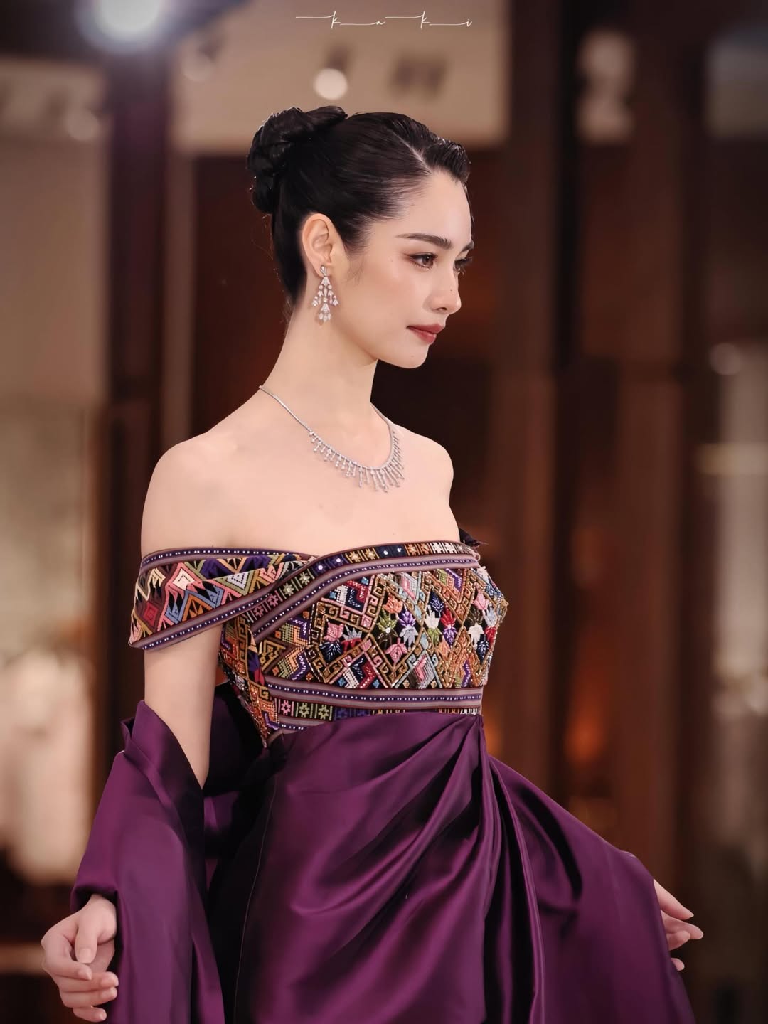 มิ้นท์ - รัญชน์รวี เอื้อกูลวราวัตร