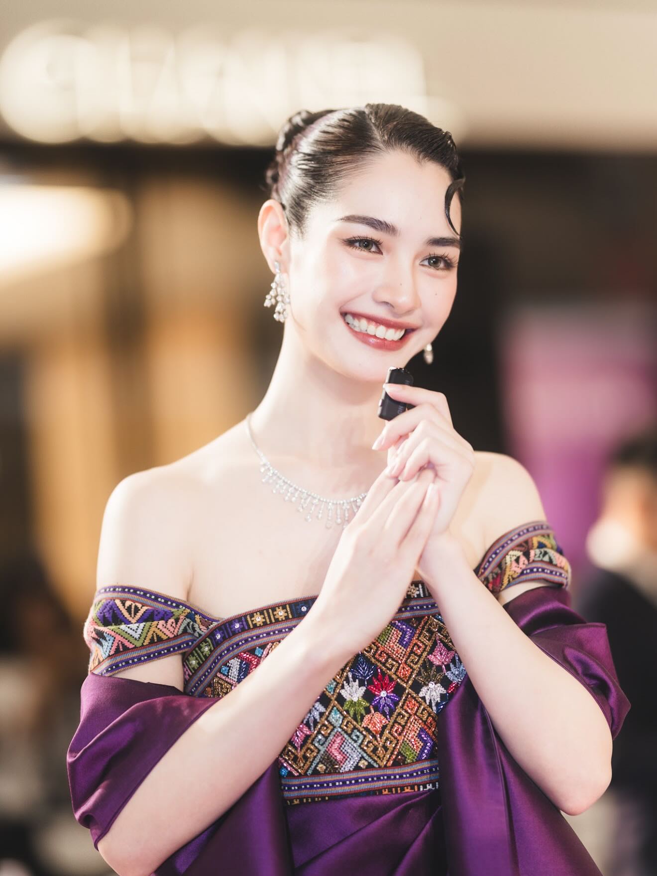มิ้นท์ - รัญชน์รวี เอื้อกูลวราวัตร