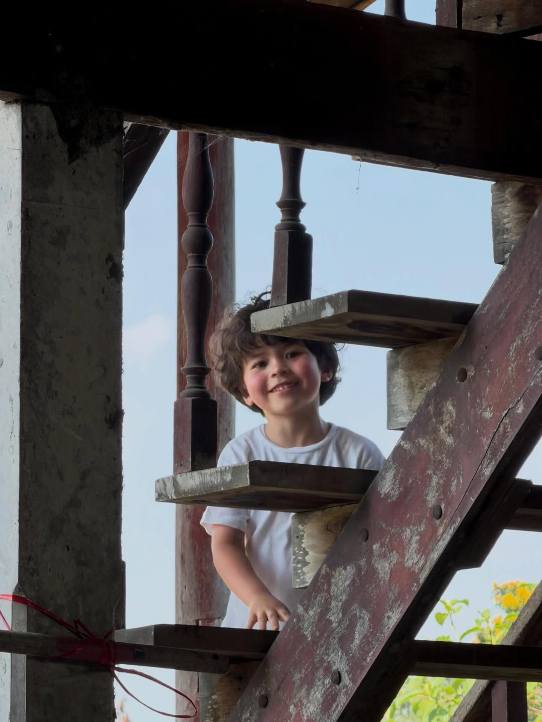 มิ้นท์ - รัญชน์รวี เอื้อกูลวราวัตร