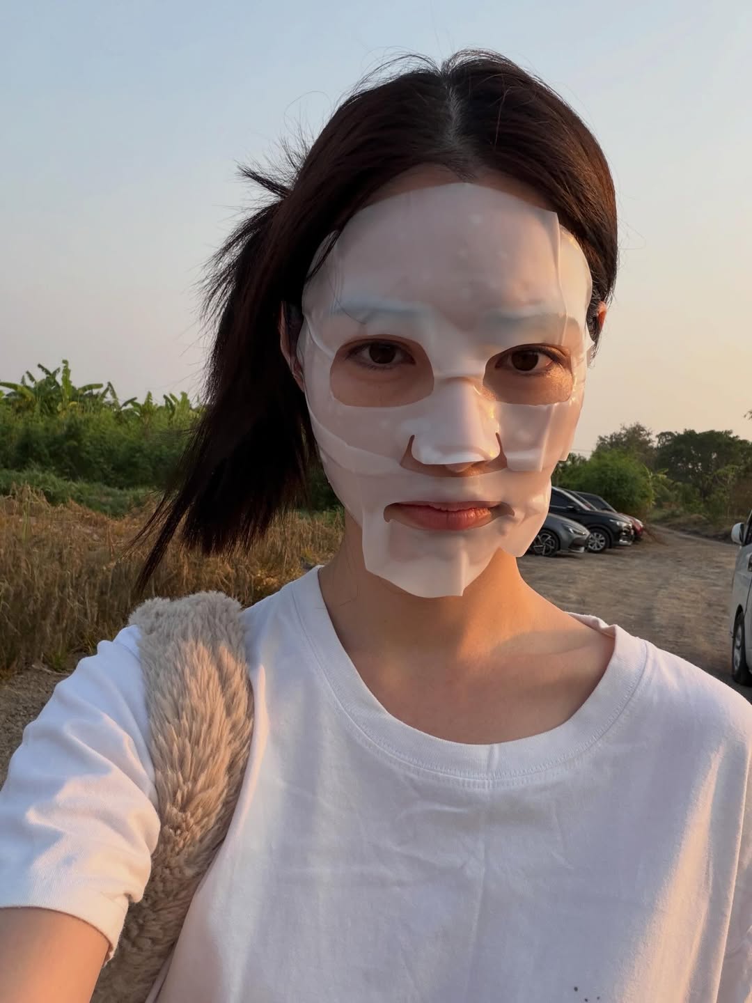 มิ้นท์ - รัญชน์รวี เอื้อกูลวราวัตร