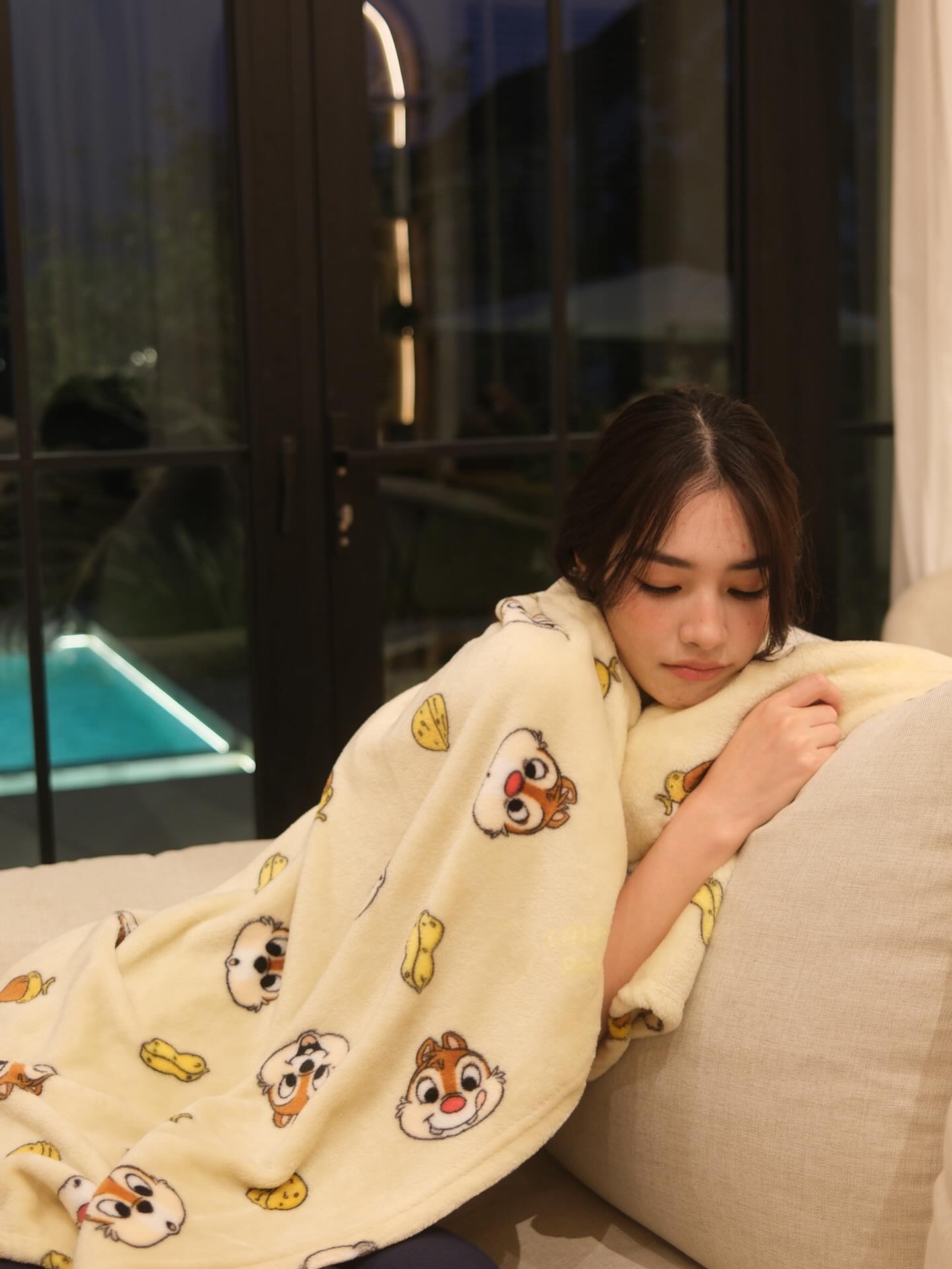 มิ้นท์ - รัญชน์รวี เอื้อกูลวราวัตร