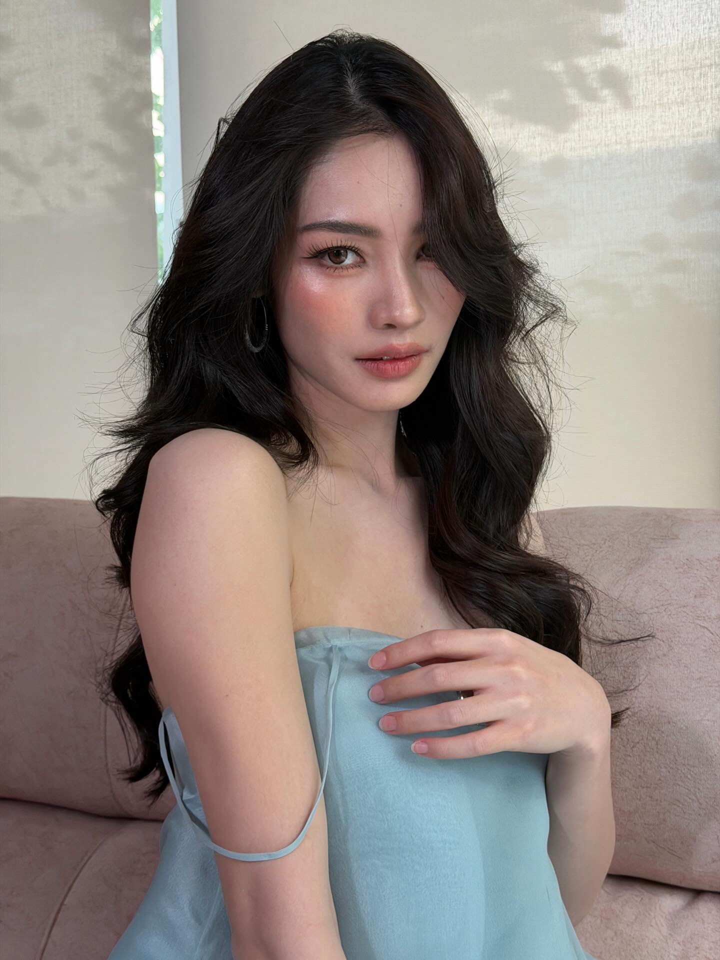 มิ้นท์ - รัญชน์รวี เอื้อกูลวราวัตร