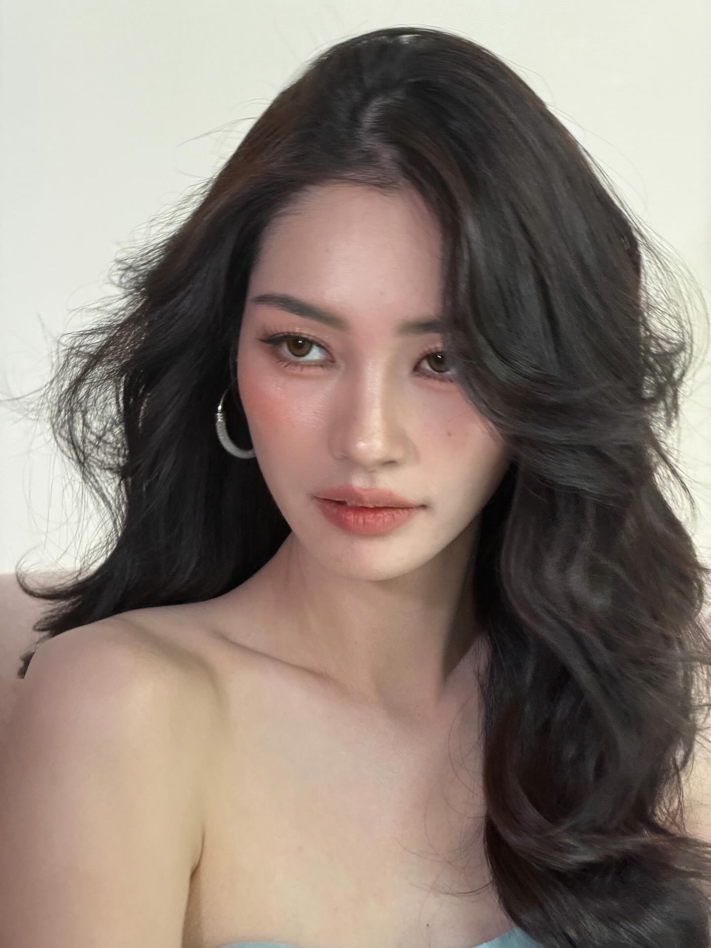 มิ้นท์ - รัญชน์รวี เอื้อกูลวราวัตร