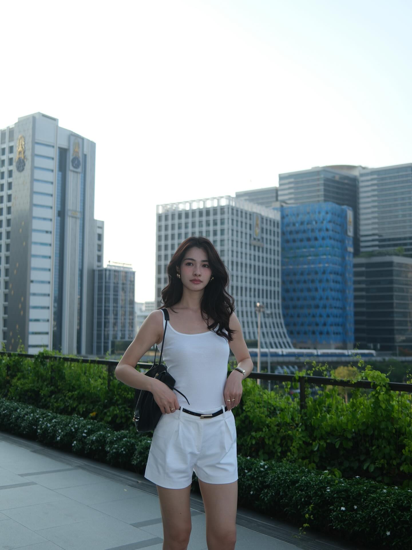 มิ้นท์ - รัญชน์รวี เอื้อกูลวราวัตร