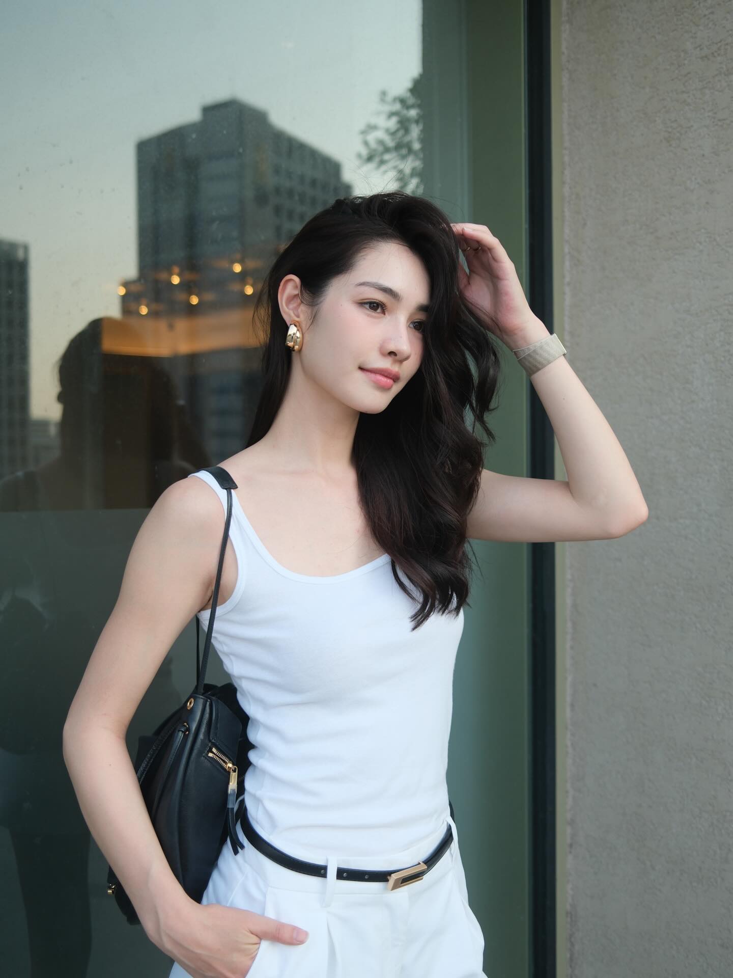 มิ้นท์ - รัญชน์รวี เอื้อกูลวราวัตร