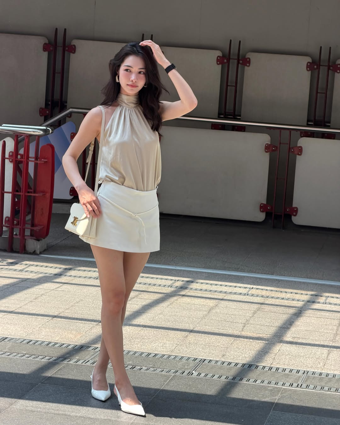 มิ้นท์ - รัญชน์รวี เอื้อกูลวราวัตร