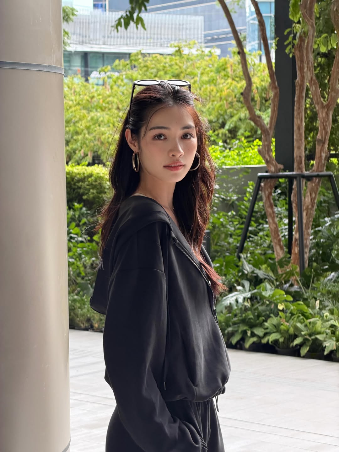 มิ้นท์ - รัญชน์รวี เอื้อกูลวราวัตร