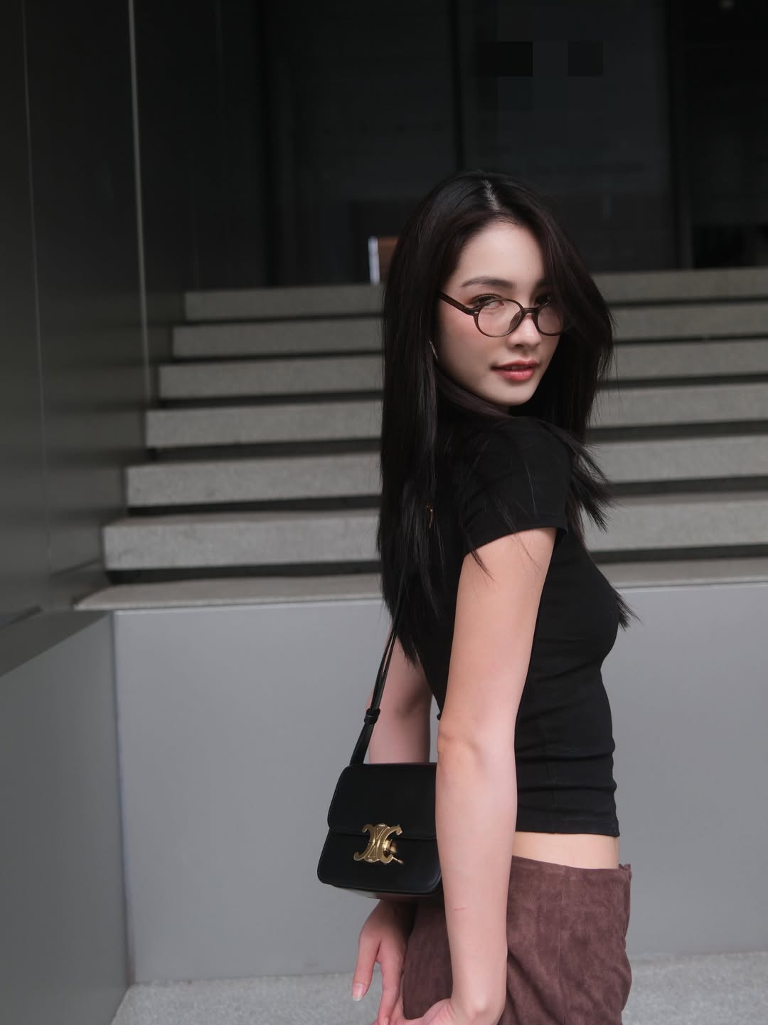 มิ้นท์ - รัญชน์รวี เอื้อกูลวราวัตร
