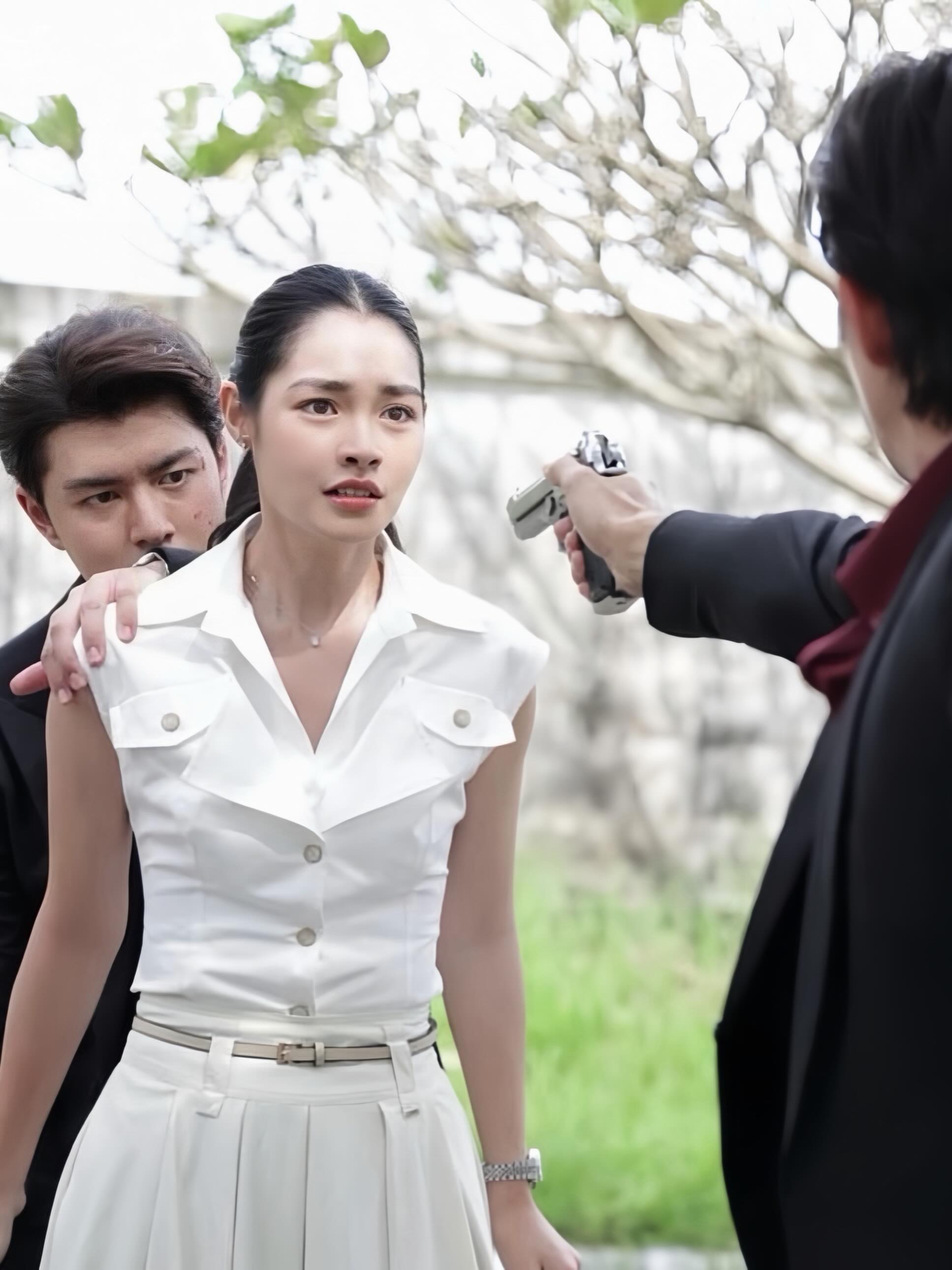 มิ้นท์ - รัญชน์รวี เอื้อกูลวราวัตร