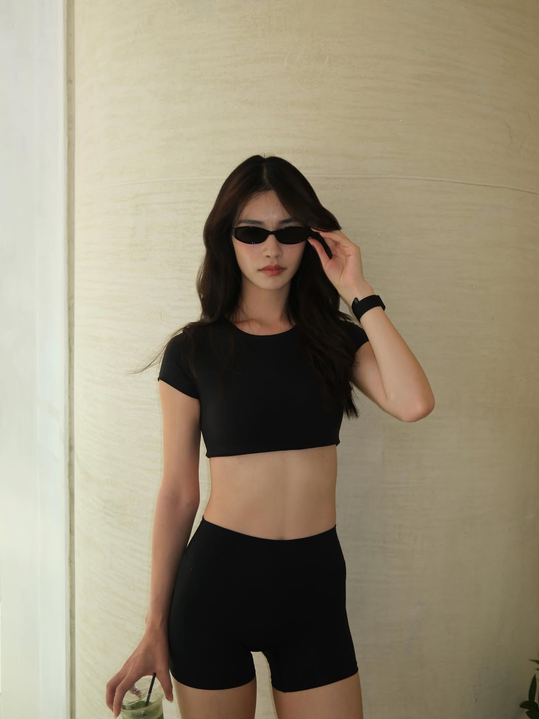 มิ้นท์ - รัญชน์รวี เอื้อกูลวราวัตร