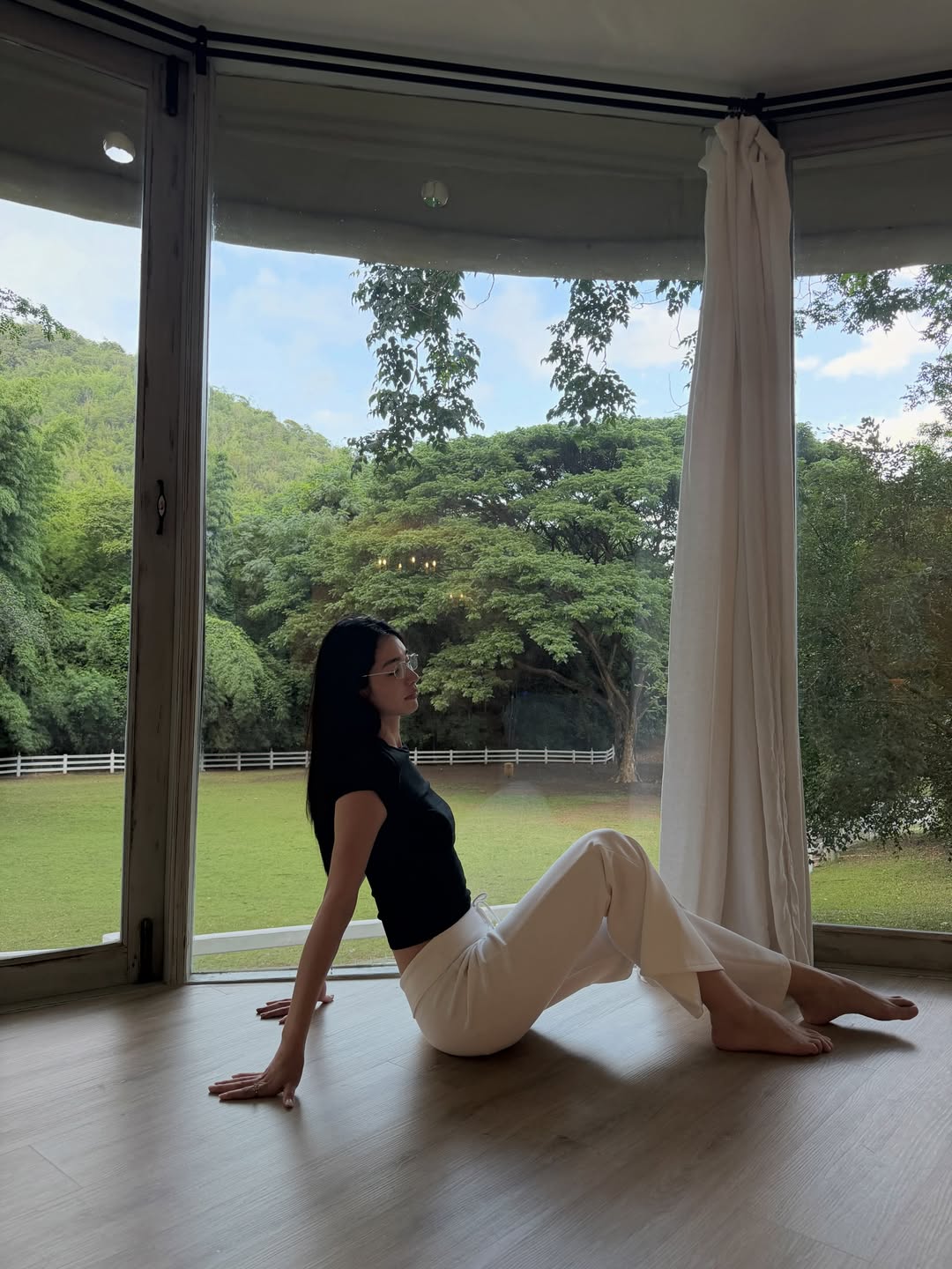 มิ้นท์ - รัญชน์รวี เอื้อกูลวราวัตร