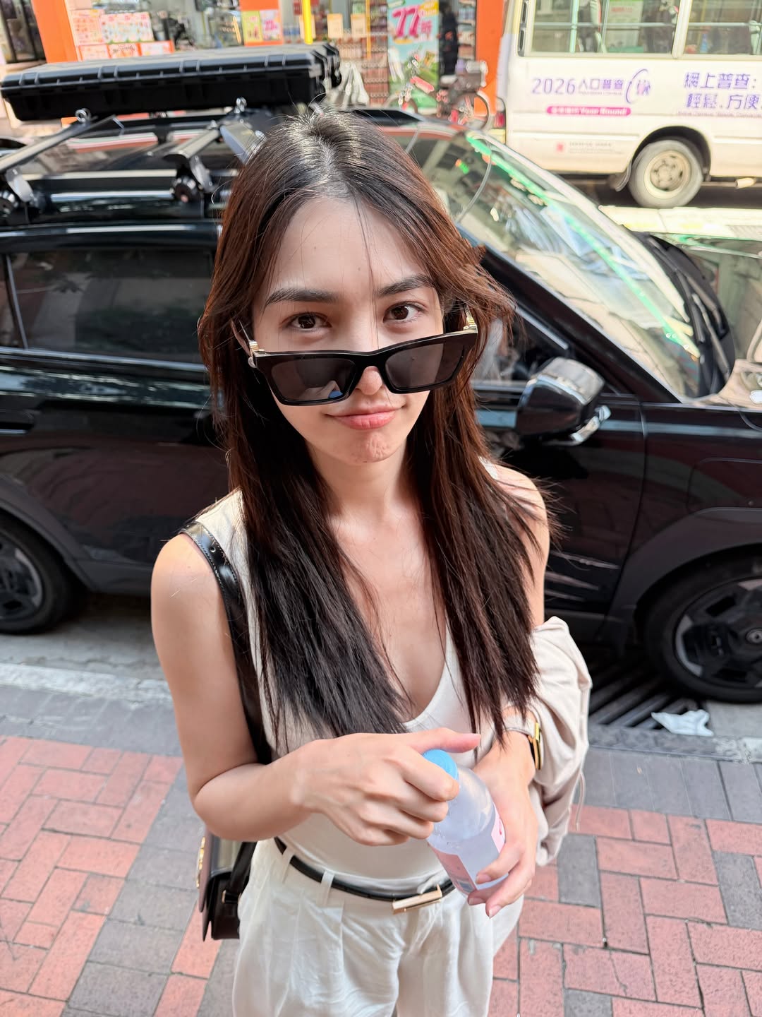 มิ้นท์ - รัญชน์รวี เอื้อกูลวราวัตร
