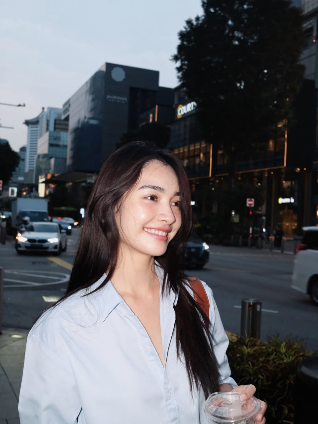 มิ้นท์ - รัญชน์รวี เอื้อกูลวราวัตร