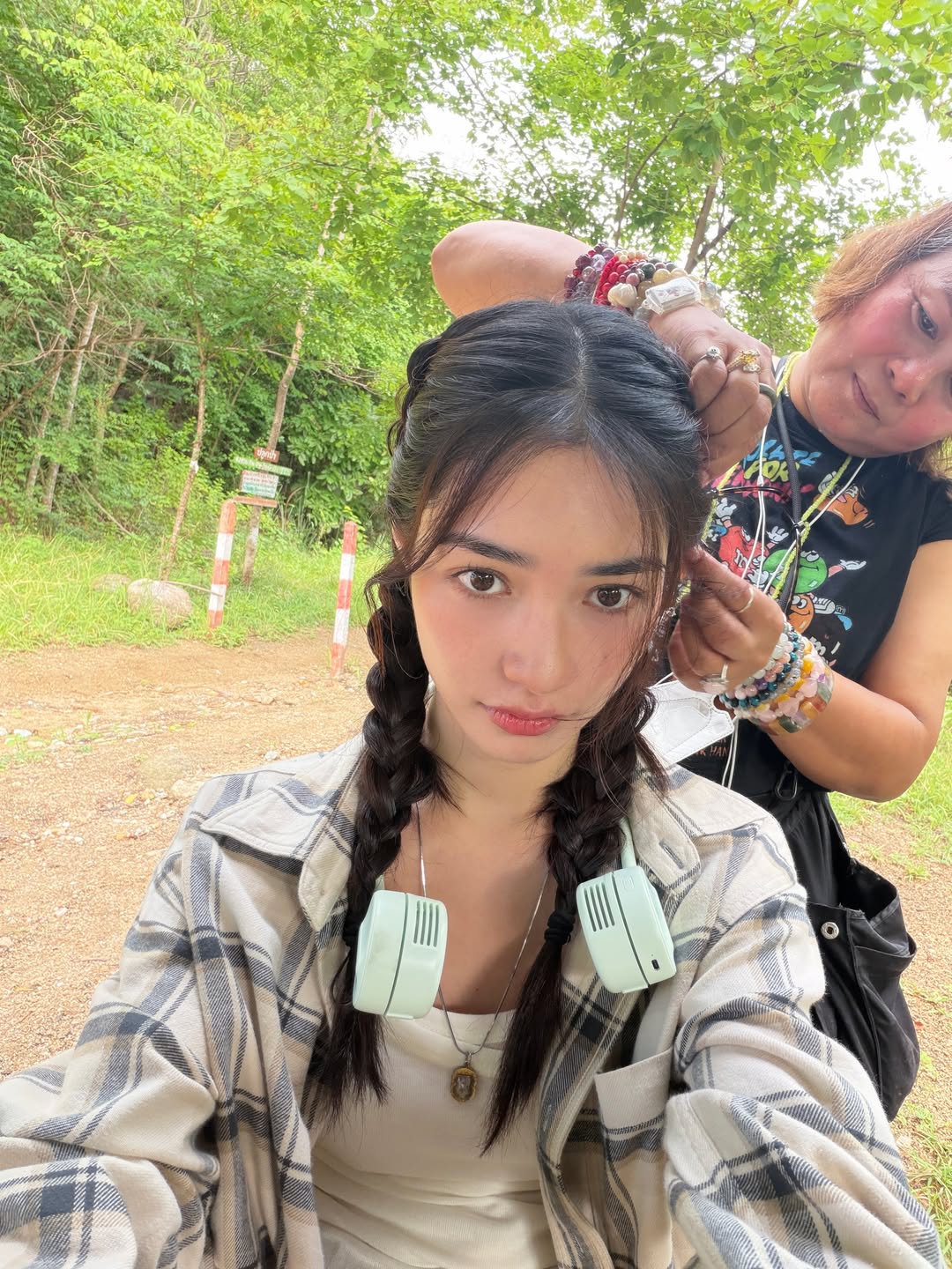 มิ้นท์ - รัญชน์รวี เอื้อกูลวราวัตร