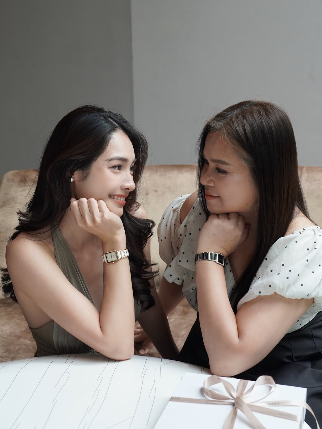 มิ้นท์ - รัญชน์รวี เอื้อกูลวราวัตร