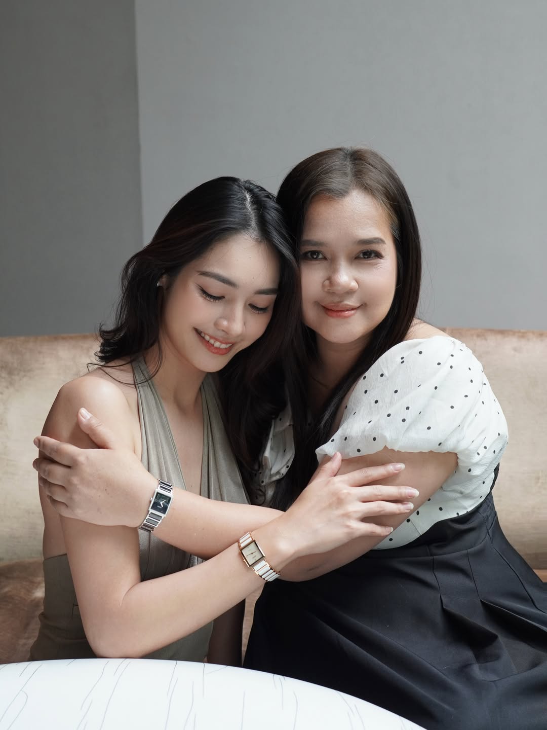 มิ้นท์ - รัญชน์รวี เอื้อกูลวราวัตร