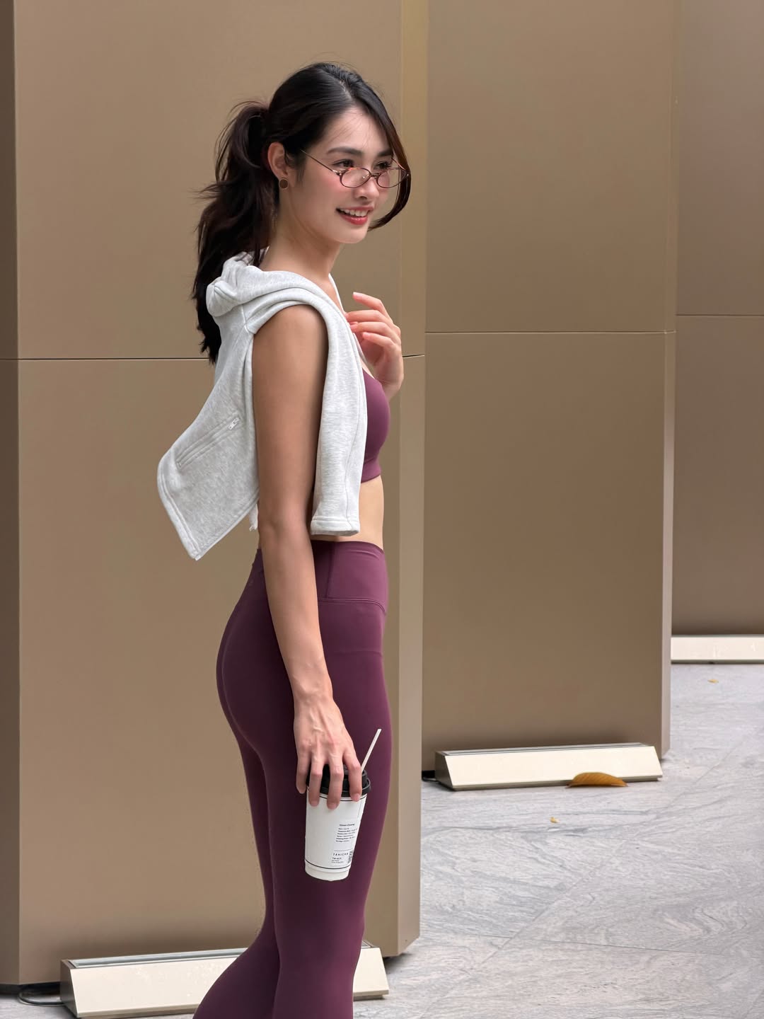 มิ้นท์ - รัญชน์รวี เอื้อกูลวราวัตร