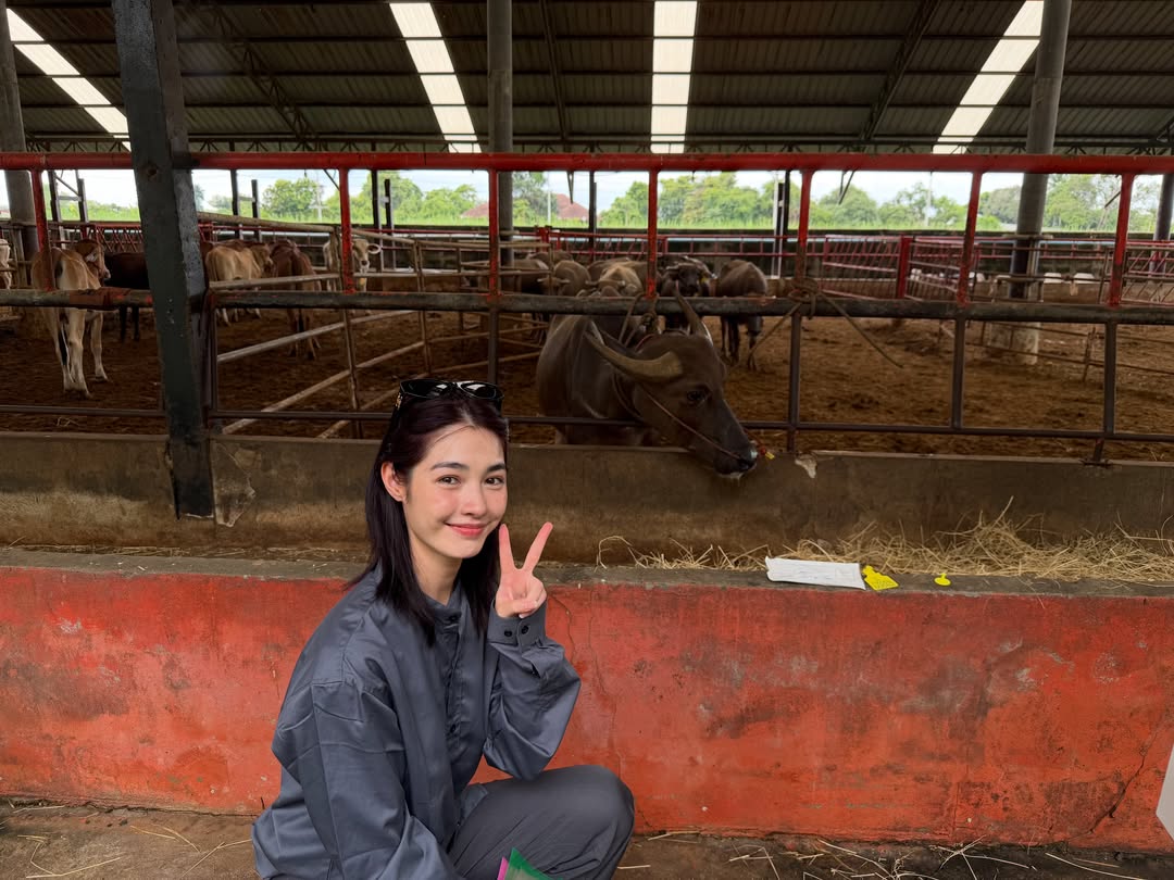 มิ้นท์ - รัญชน์รวี เอื้อกูลวราวัตร