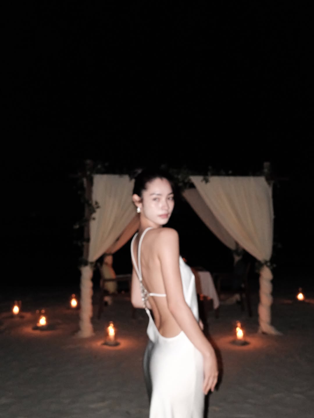 มิ้นท์ - รัญชน์รวี เอื้อกูลวราวัตร
