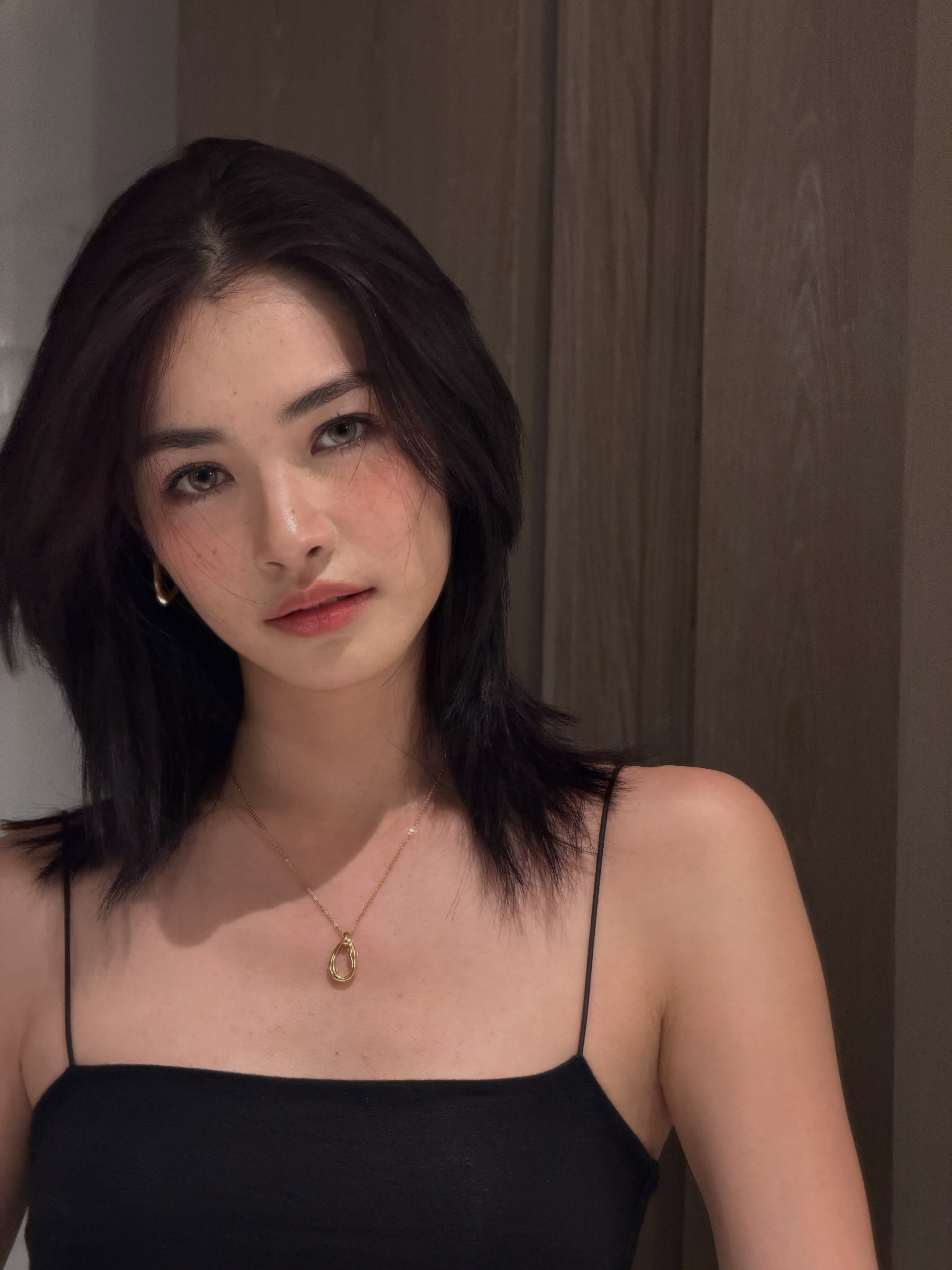 มิ้นท์ - รัญชน์รวี เอื้อกูลวราวัตร