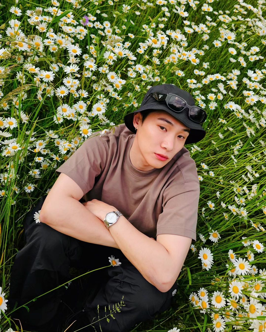 จูเนียร์ - กรวิชญ์ สูงกิจบูลย์