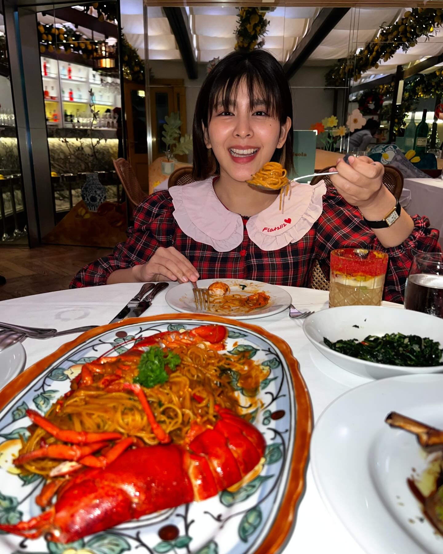 จูเนียร์ - กรวิชญ์ สูงกิจบูลย์