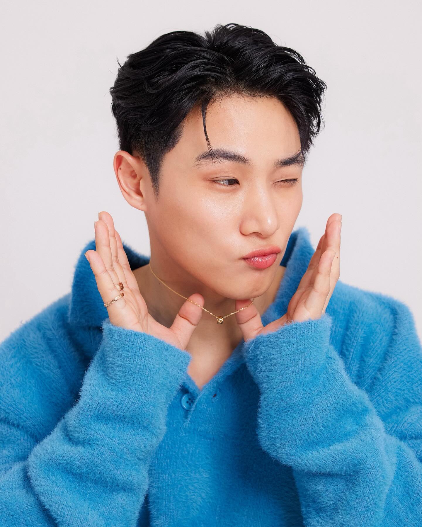 จูเนียร์ - กรวิชญ์ สูงกิจบูลย์