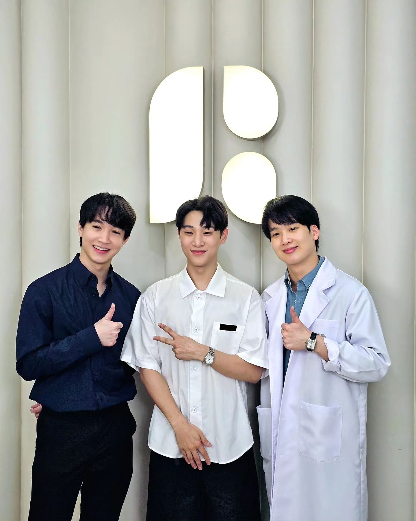 จูเนียร์ - กรวิชญ์ สูงกิจบูลย์