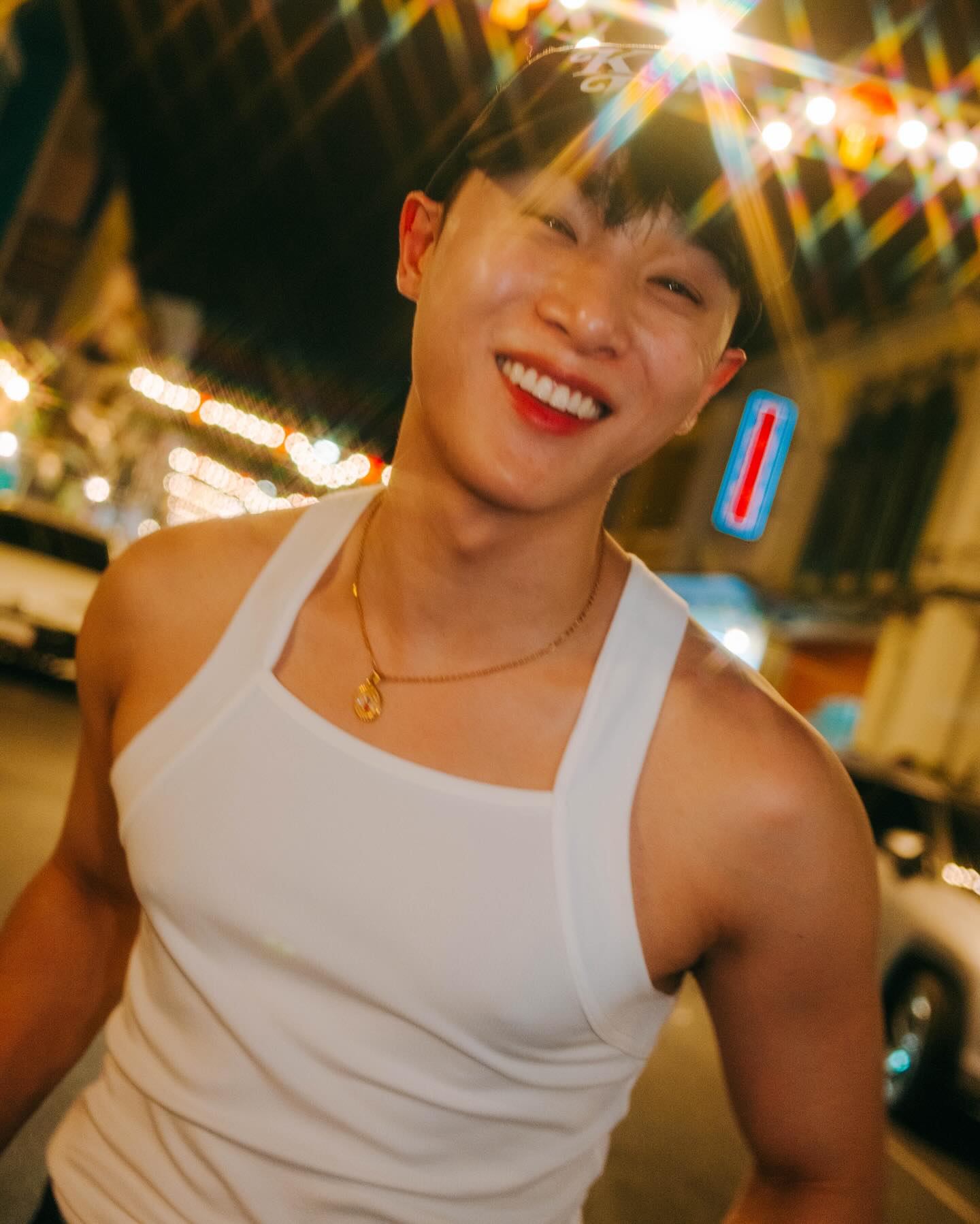 จูเนียร์ - กรวิชญ์ สูงกิจบูลย์