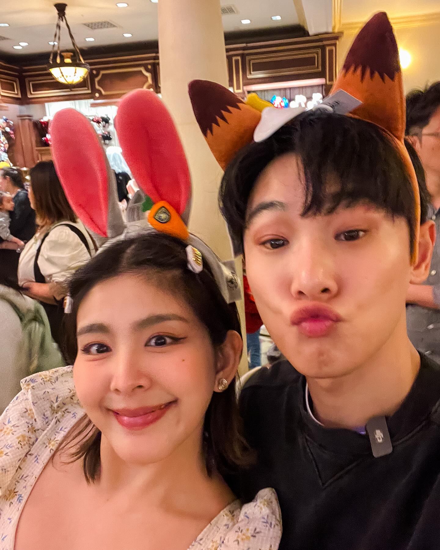 จูเนียร์ - กรวิชญ์ สูงกิจบูลย์