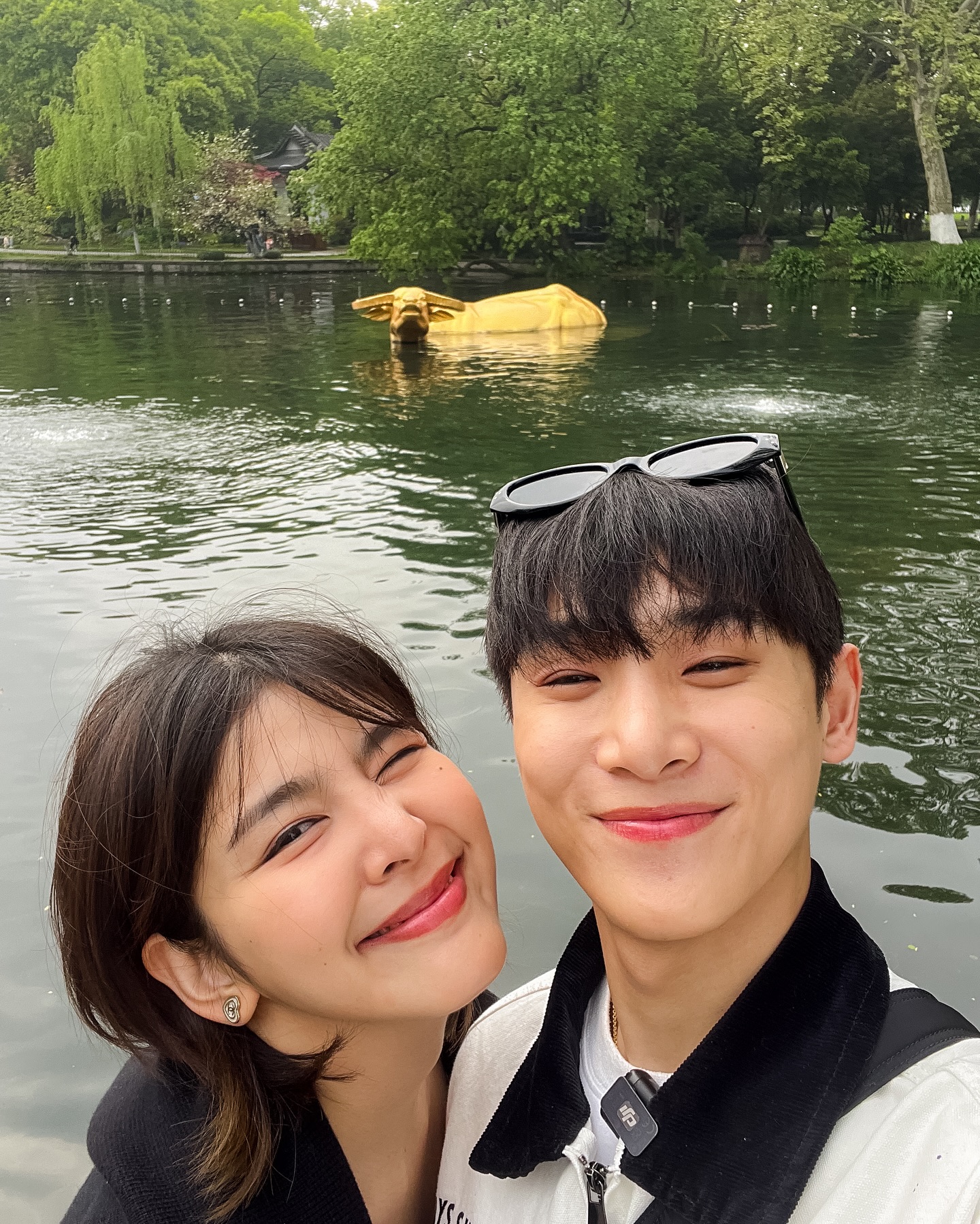 จูเนียร์ - กรวิชญ์ สูงกิจบูลย์